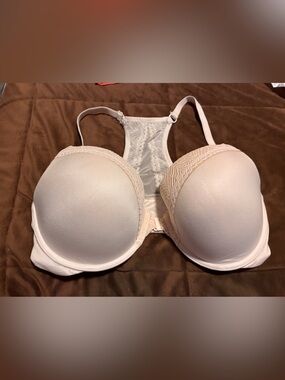 Victoria's Secret Lace-Trim Racerback Bra, body by Victoria perfect shape, 38DD